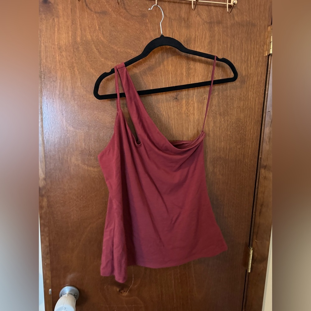 Express NWT one shoulder size L OR BUNDLE 5 for $40